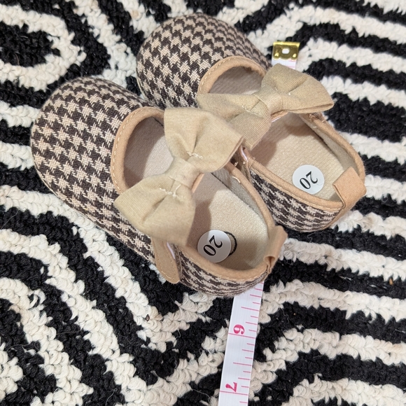 Bundle Of Baby Girl Dress Shoes - Picture 6 of 10